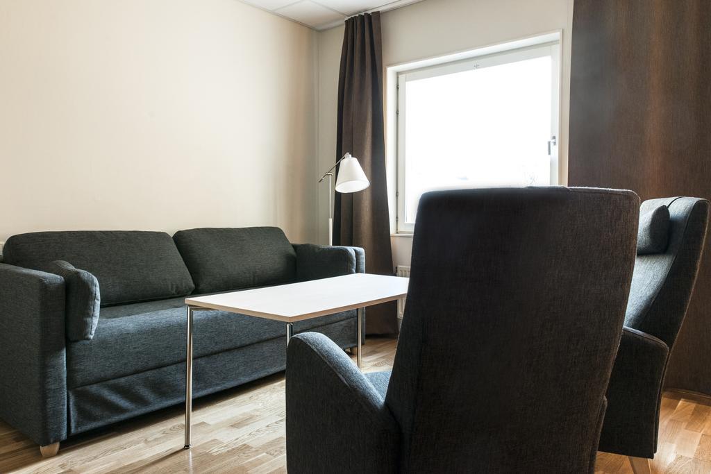 Hotell Bjoerken Umea Bagian luar foto