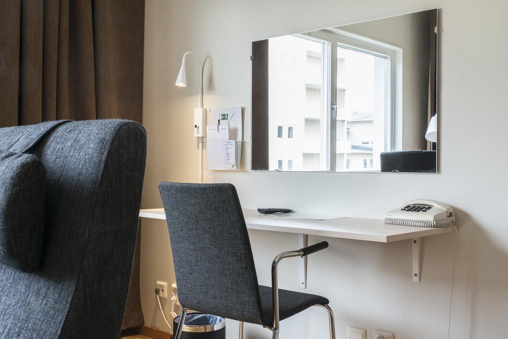 Hotell Bjoerken Umea Bagian luar foto