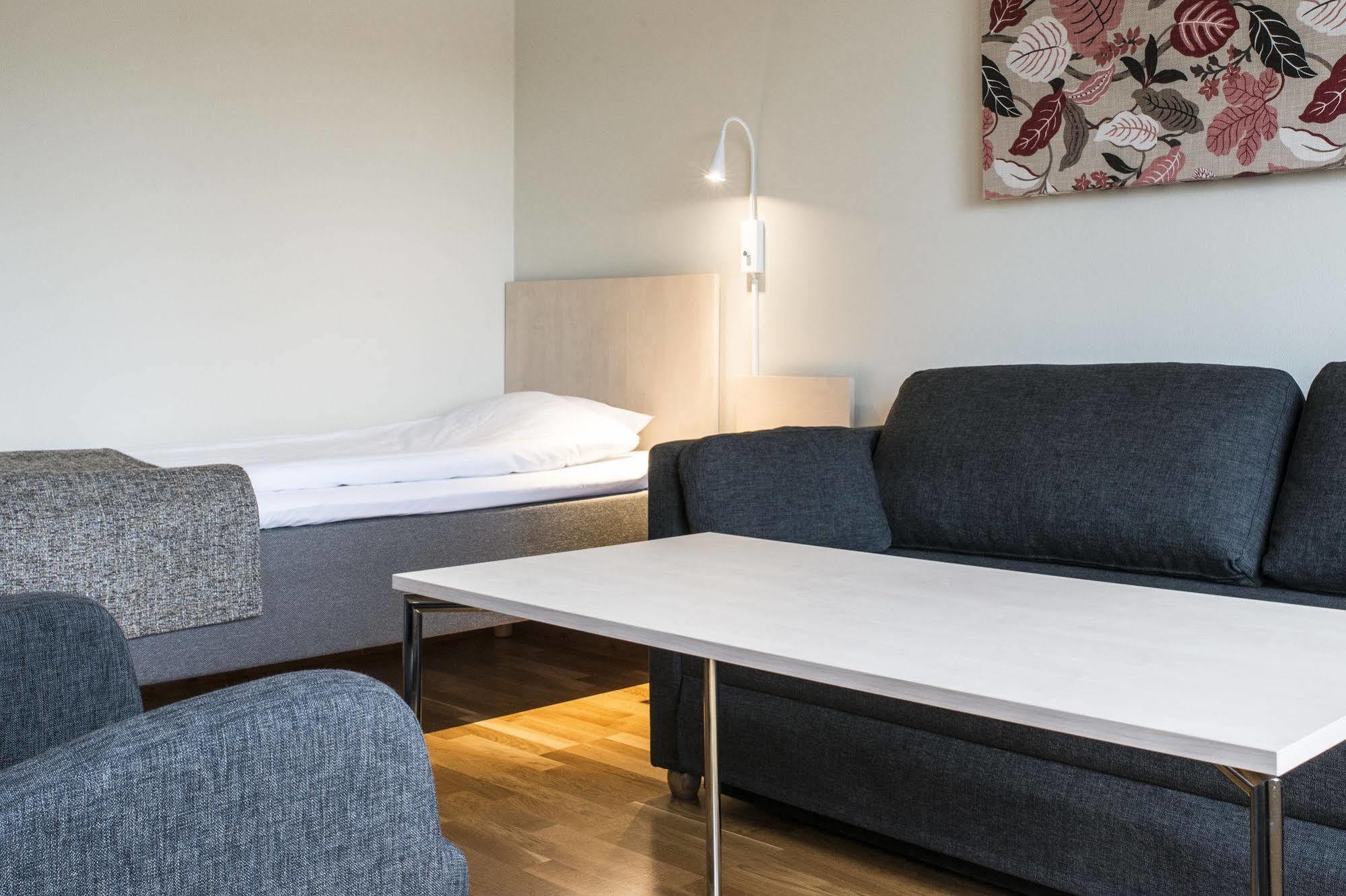 Hotell Bjoerken Umea Bagian luar foto